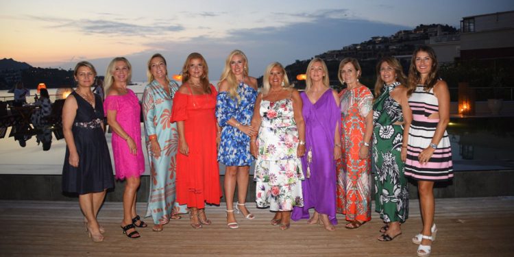 BODRUM’DA SANATSAL DAVET