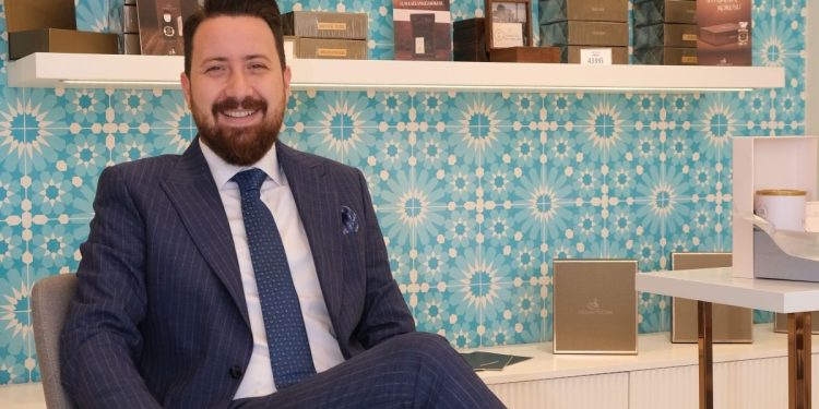 Mehmet Behlül Vatansever: ” Harrem’in hikayesi bitki özleriyle yani hidrosollerle başladı”