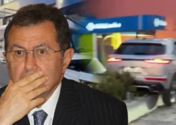 MEHMET EMİN KARAMEHMET, İSTANBUL’DA GEÇİRDİĞİ TRAFİK KAZASINDAN YARA ALMADAN KURTULDU