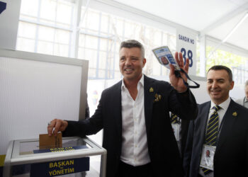 Fenerbahçe’nin yeni başkanı Sadettin Saran oldu