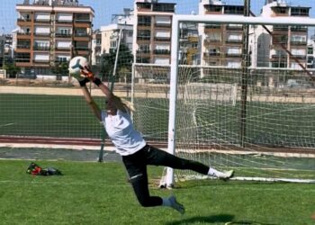 UÇAN KALECİ GERİ DÖNDÜ: