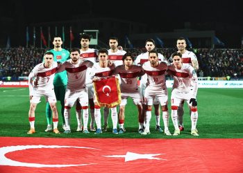 BİZİM ÇOCUKLARLA DÜNYA KUPASINDAYIZ