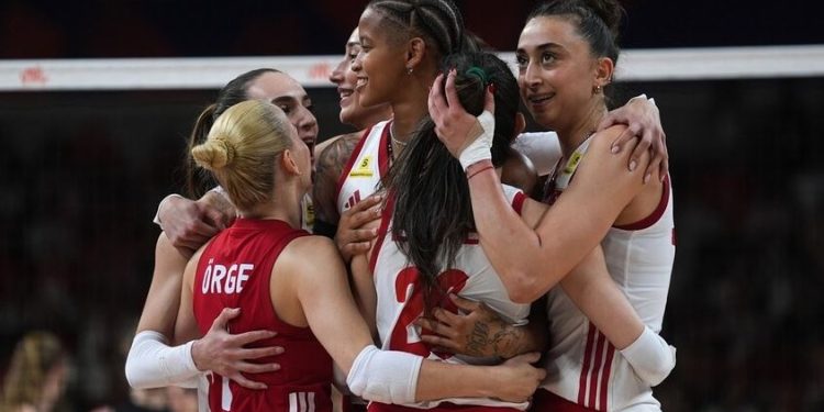 FİLENİN SULTANLARI GURURU