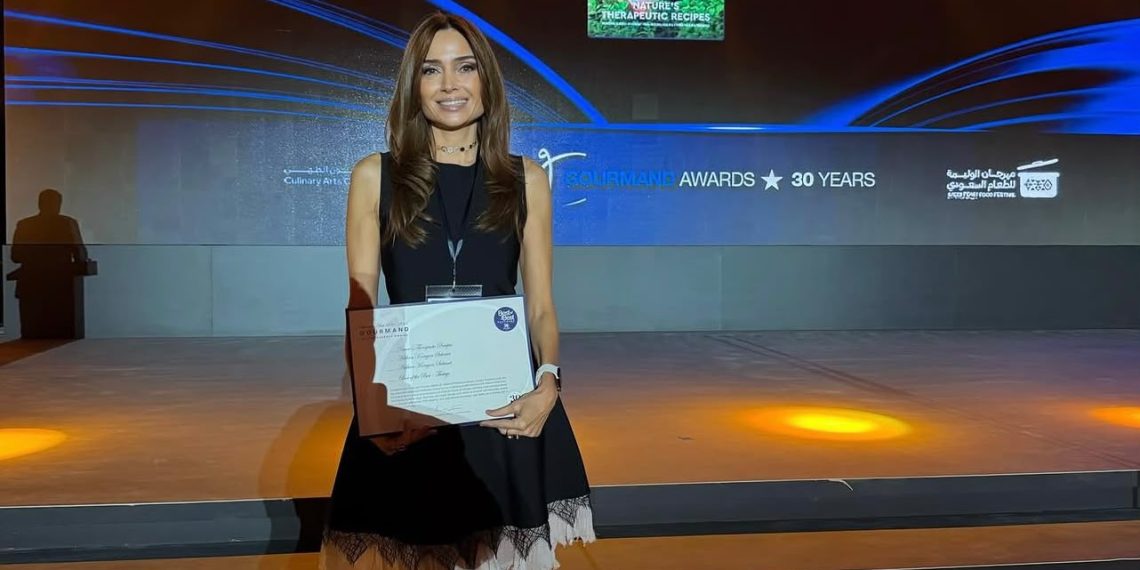 ASLIHAN SABANCI’YA “30. YIL ÜSTÜN BAŞARI ÖDÜLÜ”